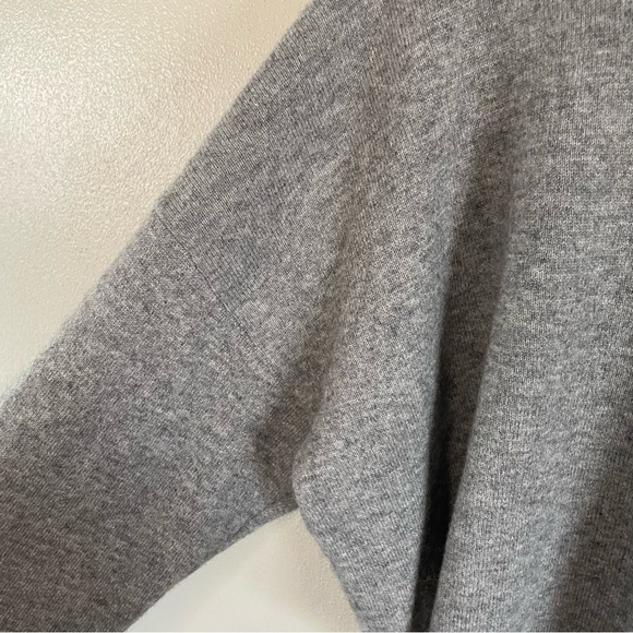 Madewell | Cashmere Grey Turtleneck Sweater, Like New, size Large - Picture 6 of 11